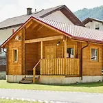 Dreilaendereck Blockhuetten & * Ried im Oberinntal