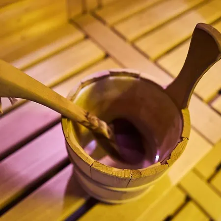 Dreilaendereck Blockhuetten & *