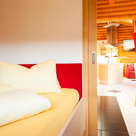 Dreilaendereck Blockhuetten & * Ried im Oberinntal