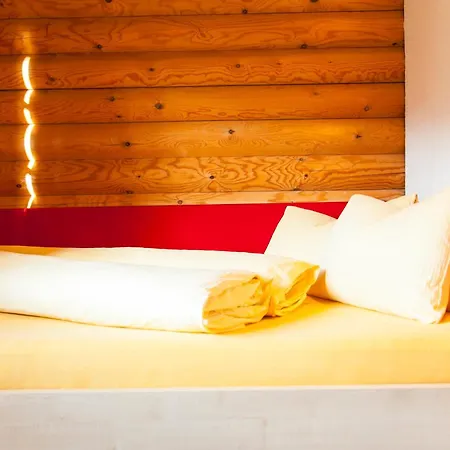 Dreilaendereck Blockhuetten & Apartman Ried im Oberinntal