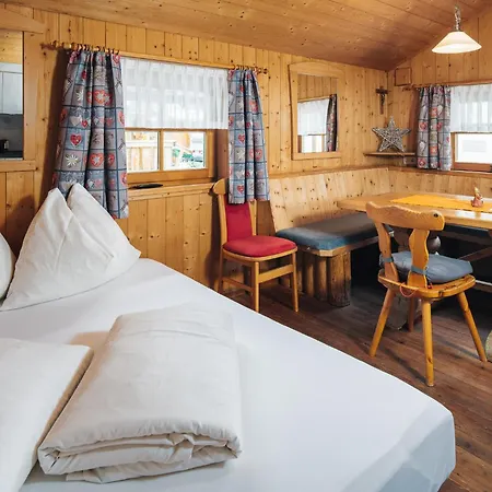 Apartman Dreilaendereck Blockhuetten & Ried im Oberinntal