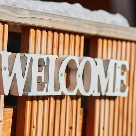 Dreilaendereck Blockhuetten & Apartman Ried im Oberinntal